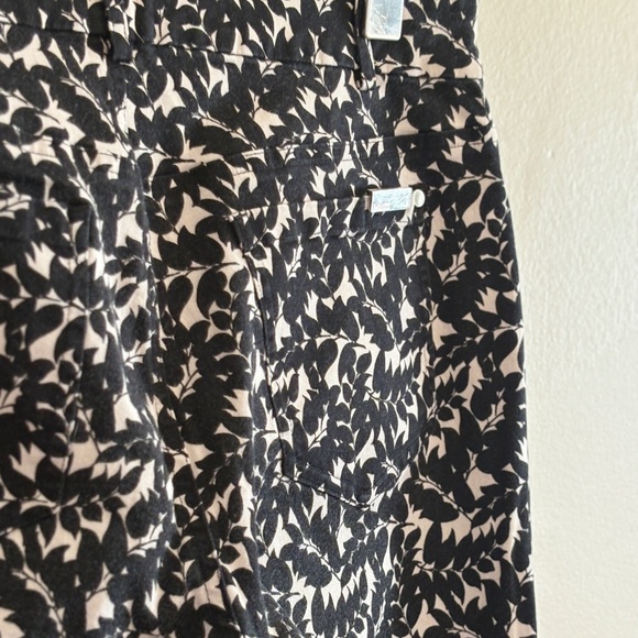 $19❄️ DKNY Black & Cream Leaf Patterned Skinny Ankle Jeans - Picture 11 of 12